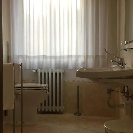 Ξενοδοχείο Hotel Centrale 3*