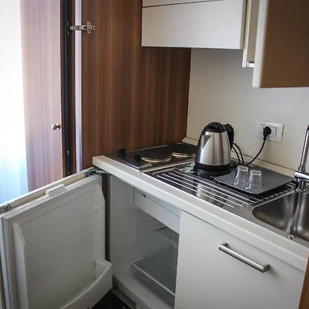 Hotel Centrale 3* Este