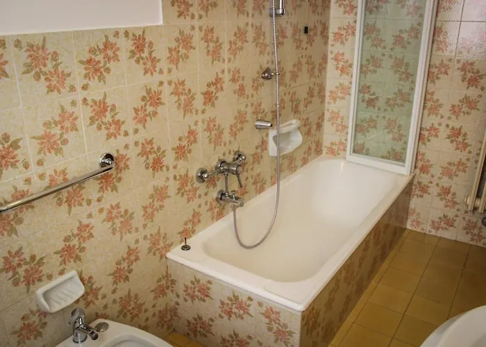 Hotel Centrale 3* Este