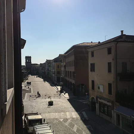 Hotel Centrale Este