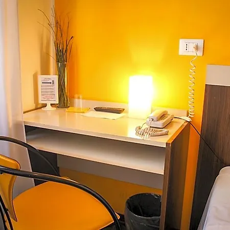 Hotel Centrale 3* Este