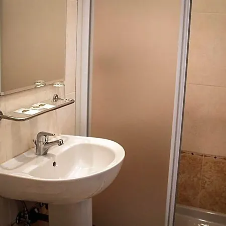 Hotel Centrale 3* Este
