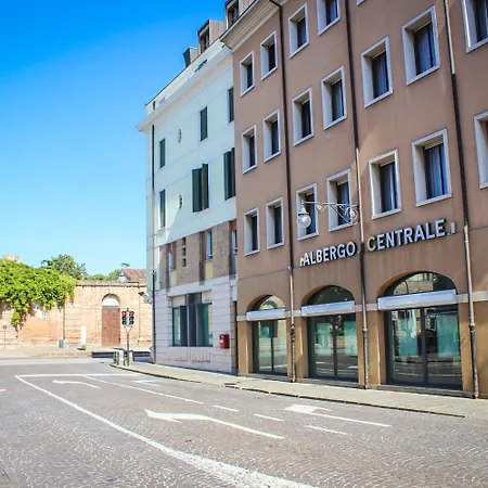 Hotel Centrale Este