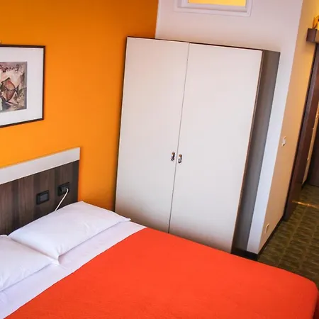 Hotel Centrale Эсте