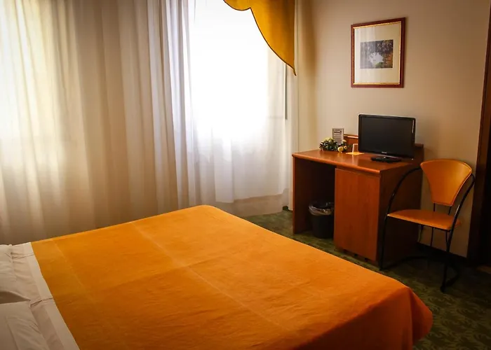 ホテル Hotel Centrale