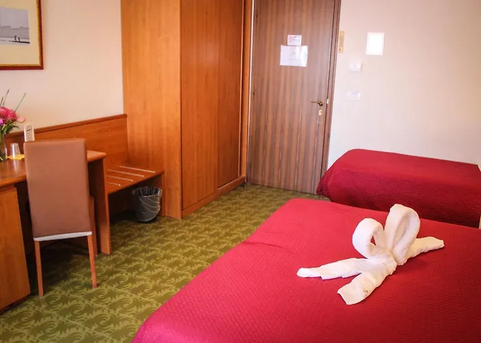 Hotel Centrale ホテル エステ