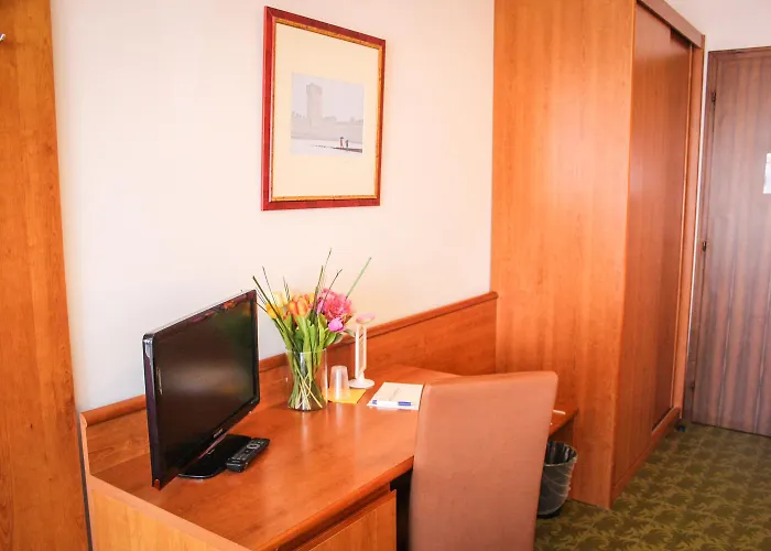 Hotel Centrale 3* Este