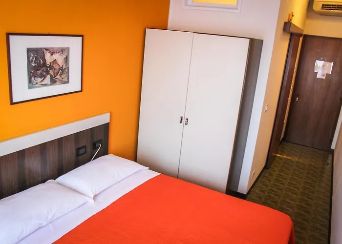 Hotel Centrale エステ